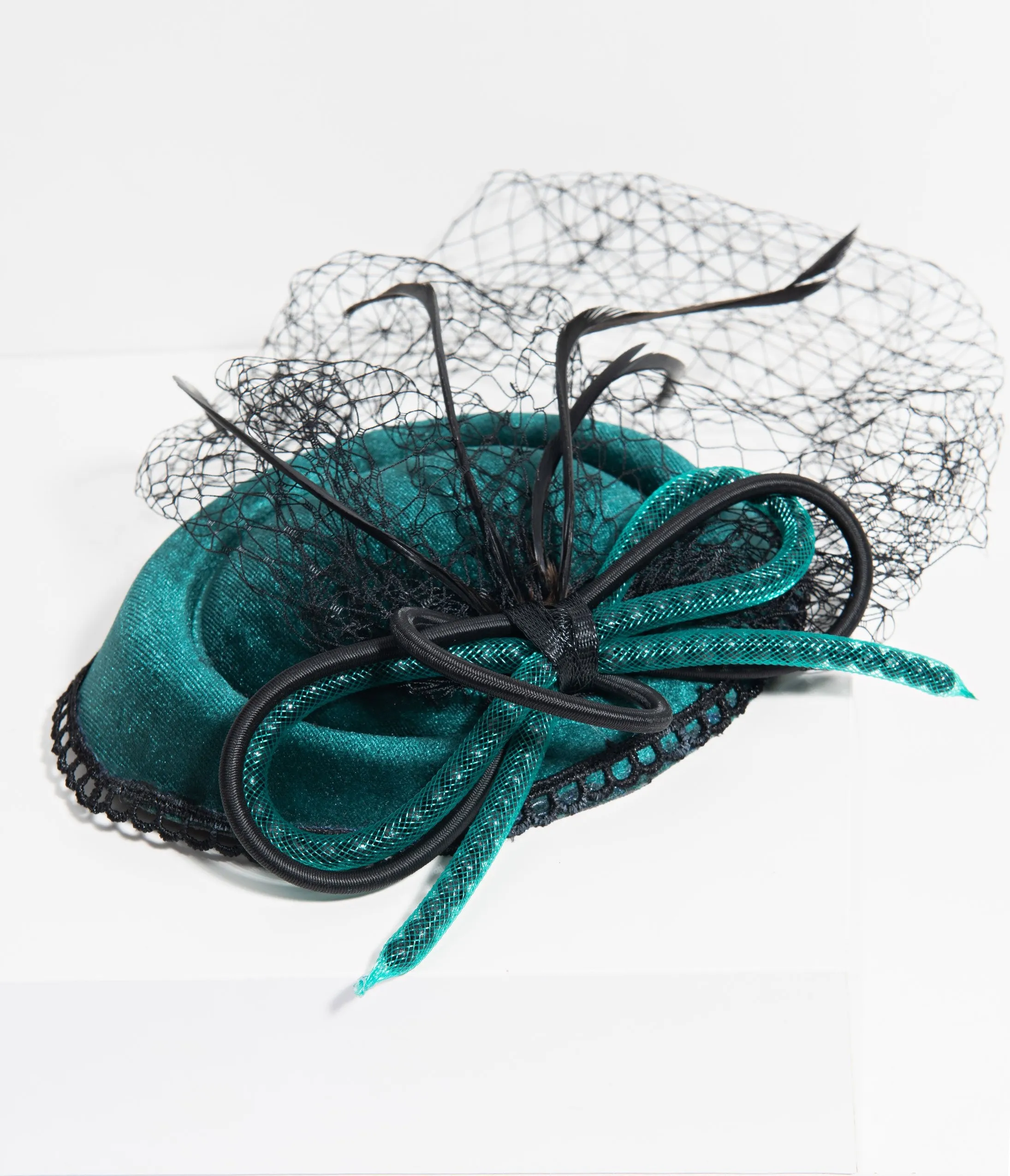 Vintage Style Green Velvet & Black Sinamay Fascinator